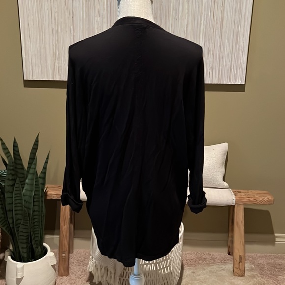 Splendid Black Open Front Cardigan - Picture 2 of 6